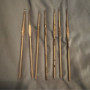 Boye Vintage Metal Crochet Hook Set Sizes 0, 1, 2, 3, 4, 5, 9 Grandmacore